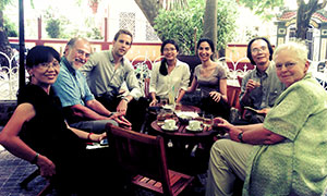(From left):  Dr. Chi Nguyendiem, Dr. Frederick Kaskel, David Cisewski, Dr. Hong Duc, Azadeh Issapour, Dr. Luan Truong and Dr. Elisabeth Hodson 